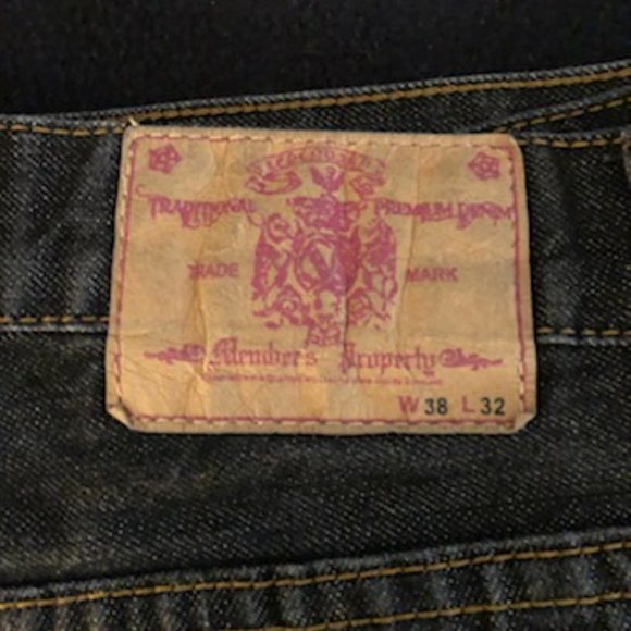 Member's Property Jeans - Picture 5 of 5